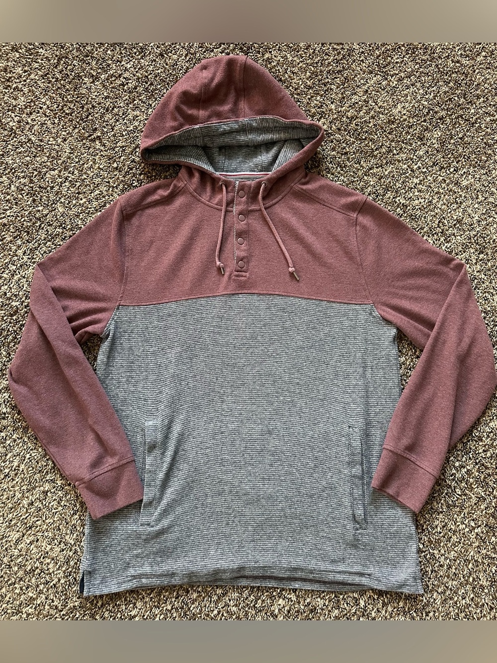 Men’s Flag & Anthem Paxville Blocked Henley Hoodie - size Large